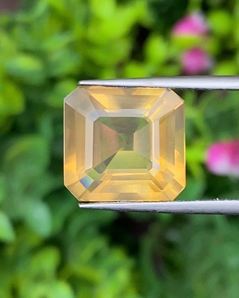 พลอย ไฟร์ โอปอล Fire Opal 6.55 กะรัต (Cts.) พลอยแท้ อัญมณีมงคลประจําวันเกิด เครื่องประดับพลอย