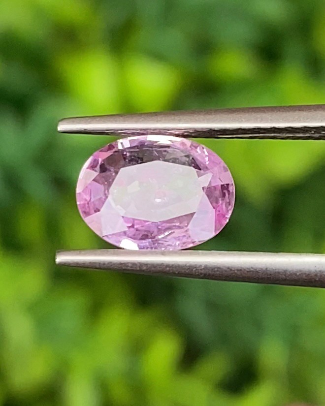 พลอย ชมพู พิ้ง แซฟไฟร์ Pink Sapphire 1.17 กะรัต (Cts.) พร้อมใบเซอร์ พลอยแท้ อัญมณีมงคลประจําวันเกิด เครื่องประดับพลอย