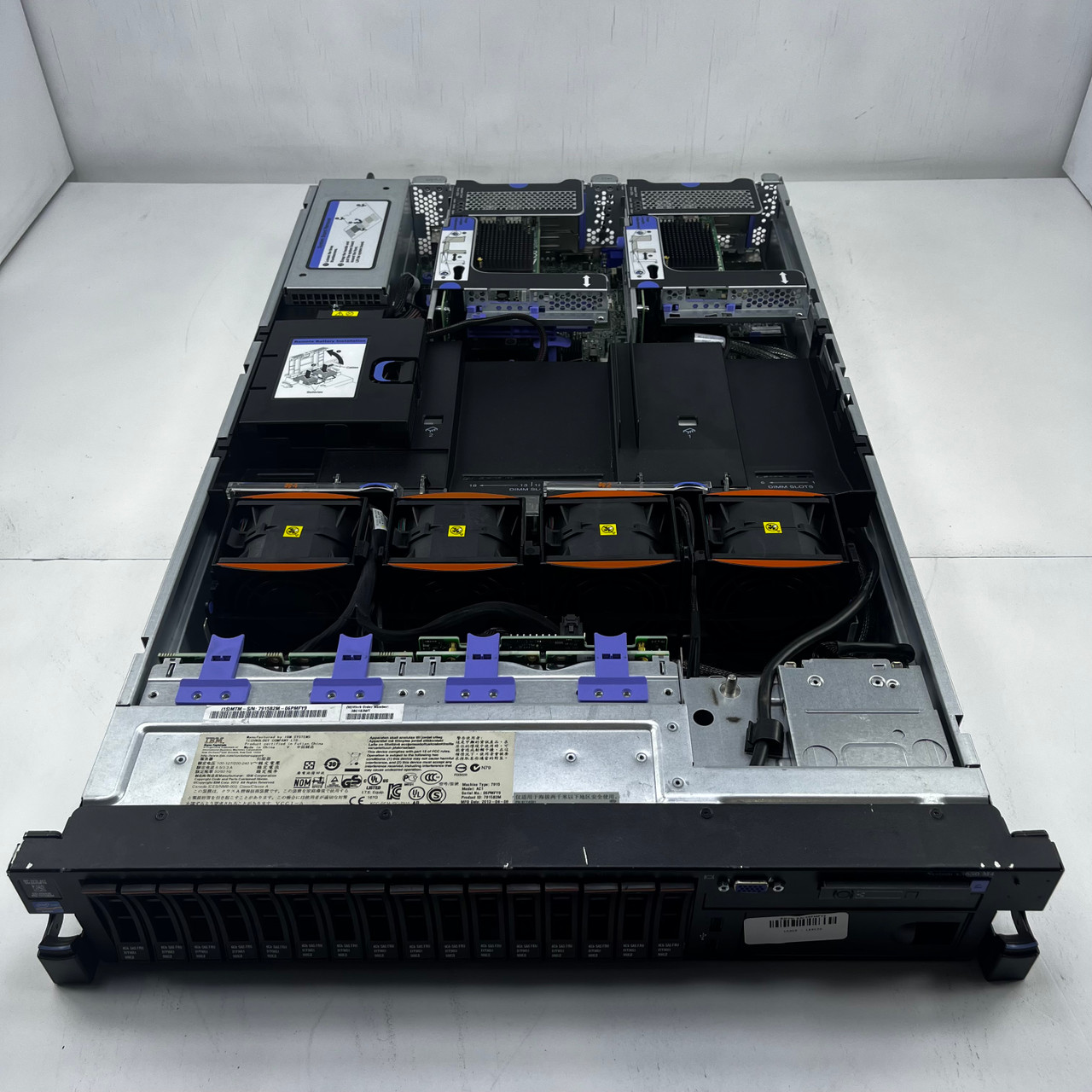 IBM System x3650 M4 E5-2620v2 x2 Ram 128 GB SAS 300x 4