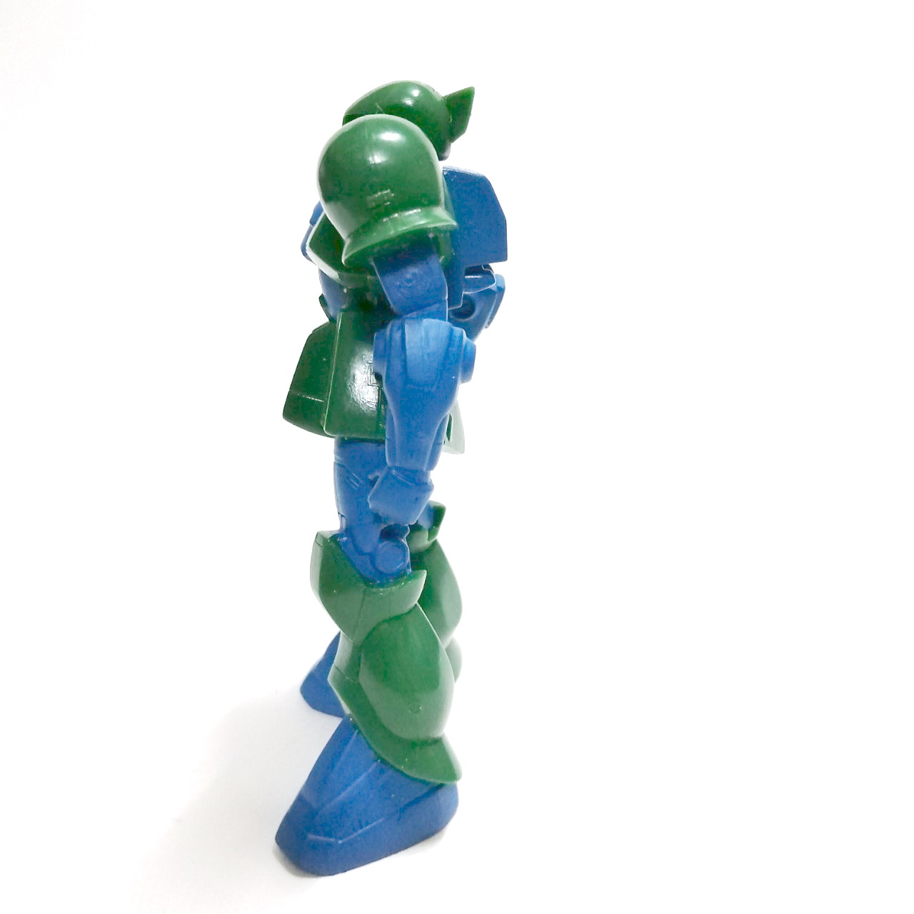 หุ่นยางตัน 4.5 นิ้ว แซกเก่า(old zaku) จาก กันดั้ม รุ่นเก่าน้ำเงินเขียวของฝ่ายซีออน เก่าเก็บ มีรอยบ้าง ไม่มีปั๊ม