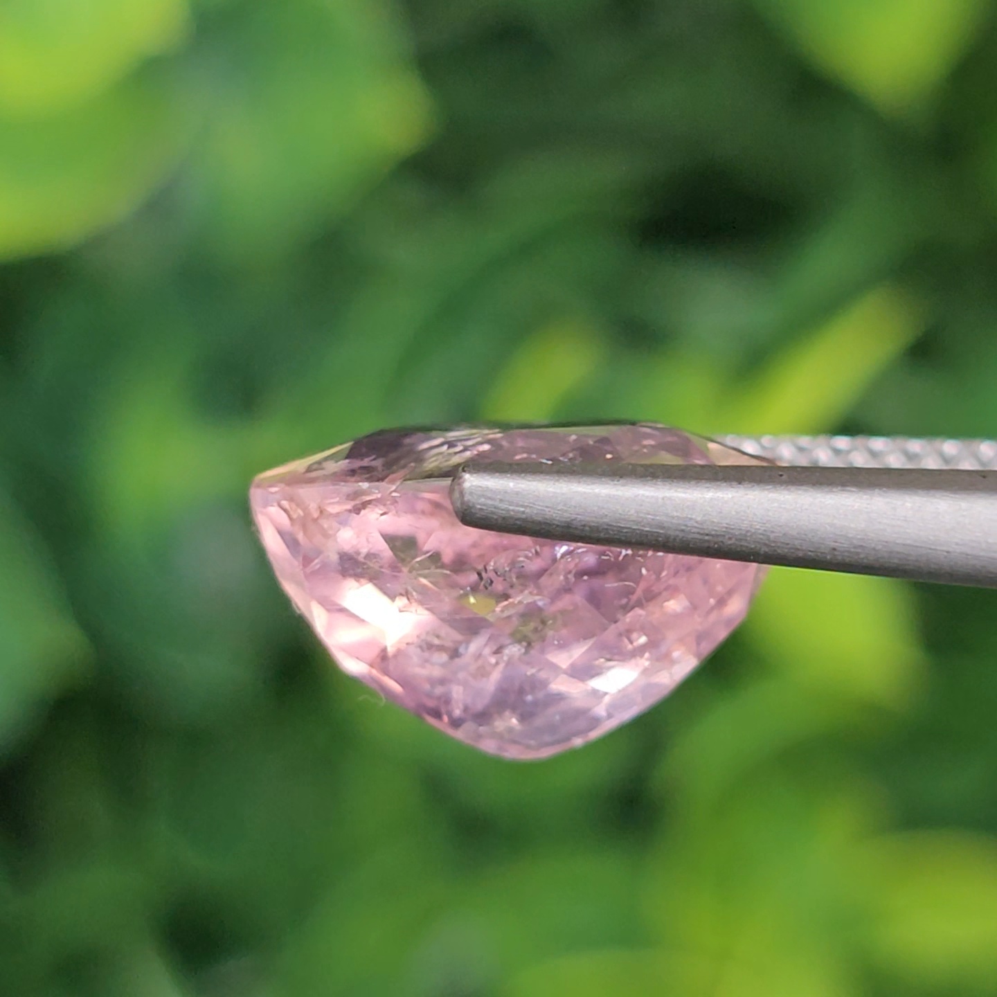 พลอย ทัวร์มารีน (Pink Tourmaline) 6.00 กะรัต (Cts.) อัญมณีมงคลประจําวันเกิด เครื่องประดับพลอย