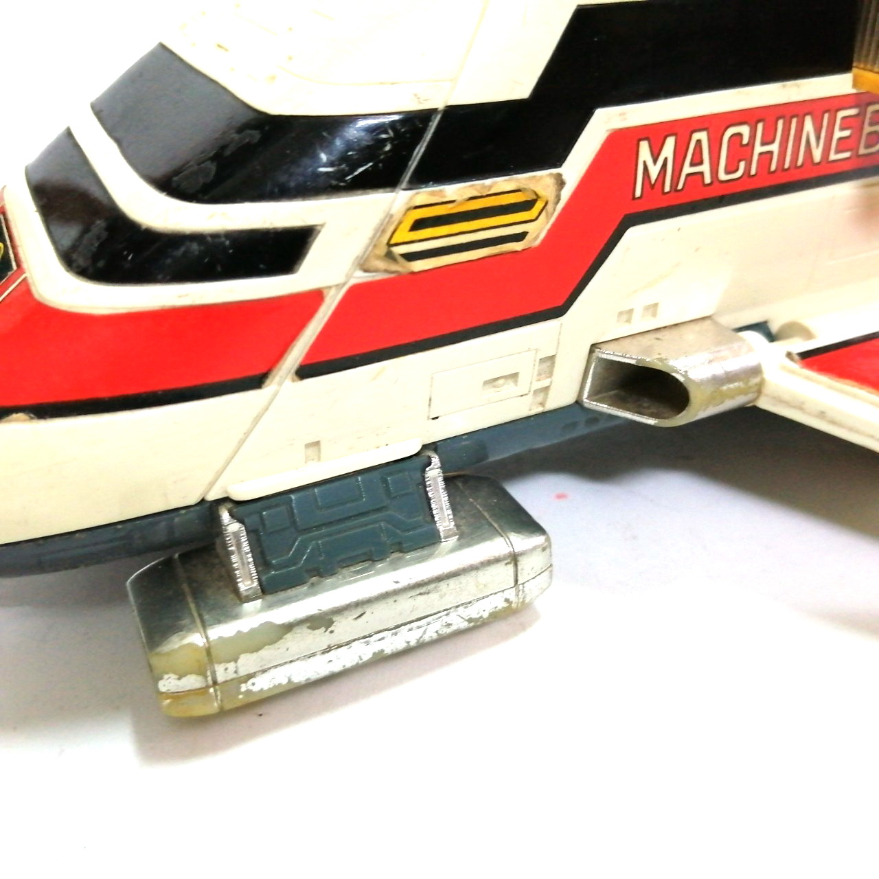 ยานแมชชีน บัฟฟาโล่ ยานของขบวนการ ไลฟ์แมน ตัวยานบางส่วนเป็นเหล็ก และพลาสติก กลไกใช้ได้บางส่วน ของเก่าเก็บตามสภาพ *** มีรอยถลอกและสติ๊กเกอร์หลุด /ขาดหลายแห่ง พิจารณาก่อนซื้อ