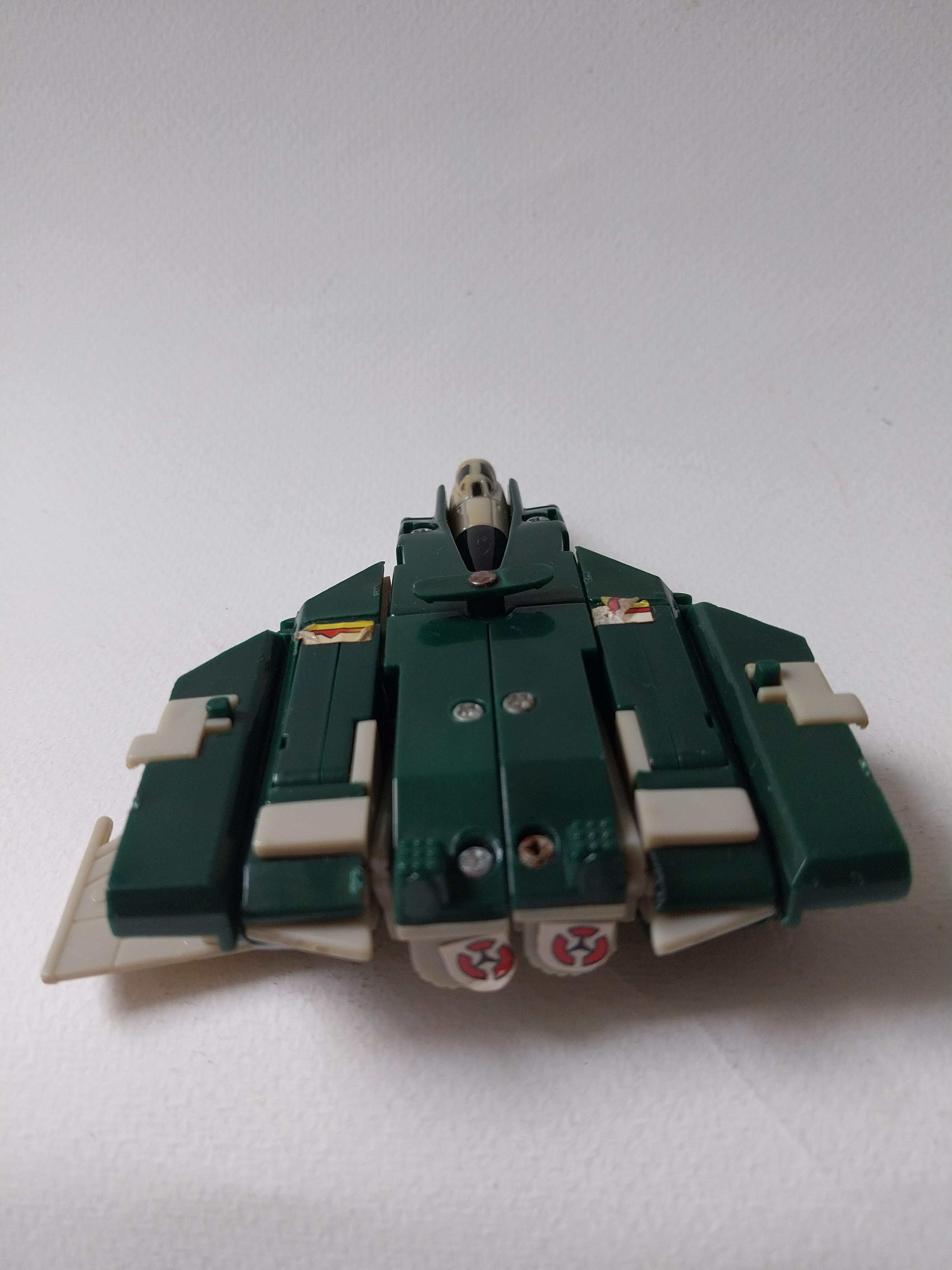 มีหลายภาพ,หุ่นแปลงร่างเป็นยาน ฝ่ายดีเซ็ปติค่อน **ปีก หาย1ข้าง