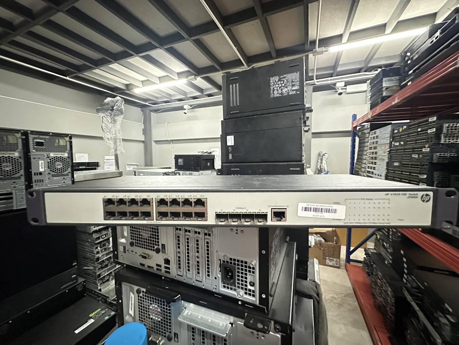 HP V1910-16G (JE005A) 20 Port