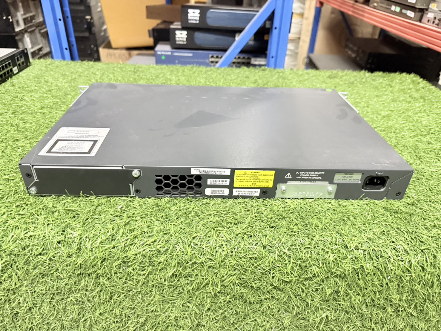 Switch Cisco Catalyst 2960-X 24 GigE 4 x 1G SFP LAN Base