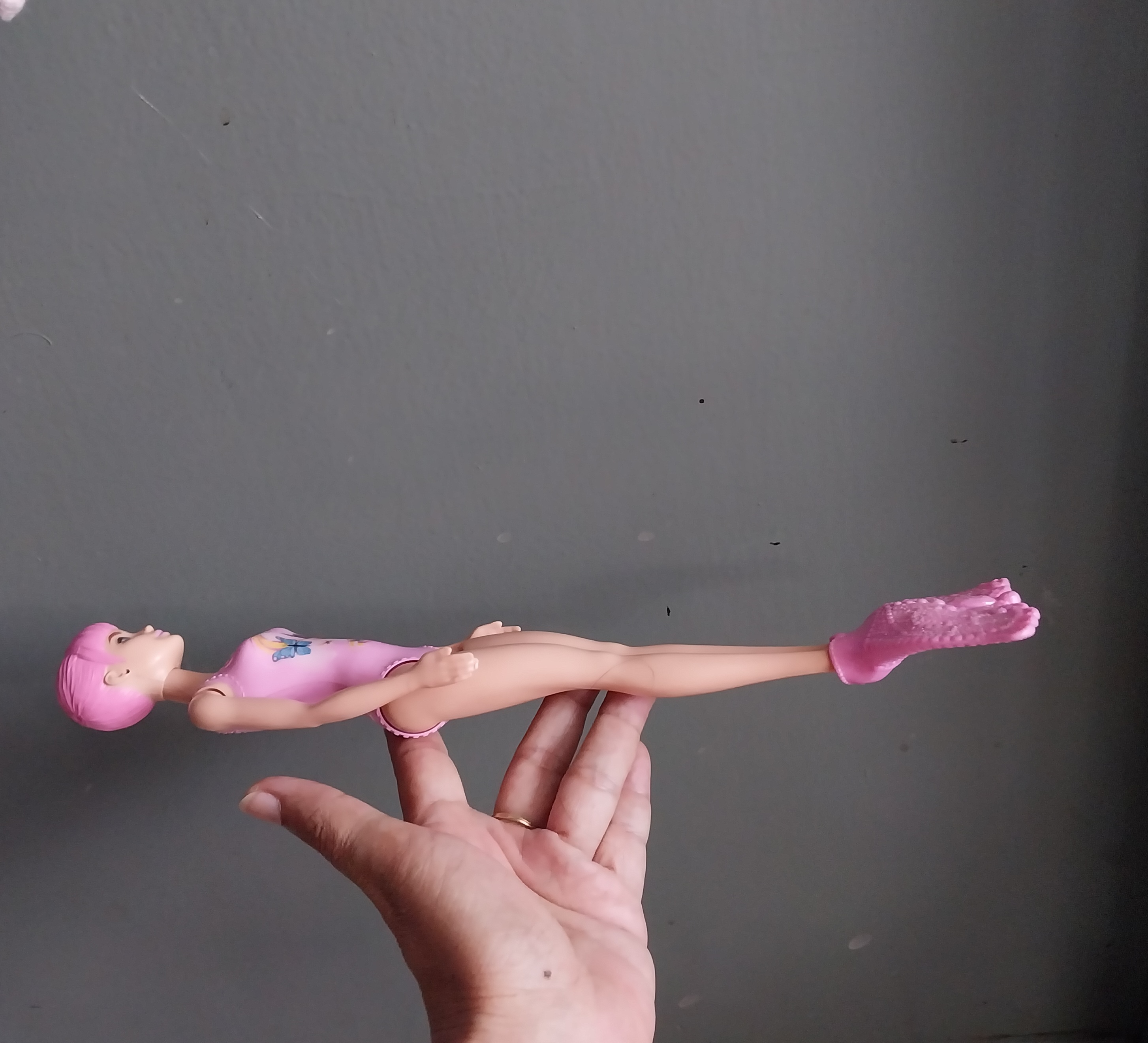 มีหลายภาพ ,**ไม่มีปอยผมหางม้าด้านหลัง ตุ๊กตาบาร์บี้รุ่นCoverandRevealนางเงือก ของแท้Barbie_Mattel2020