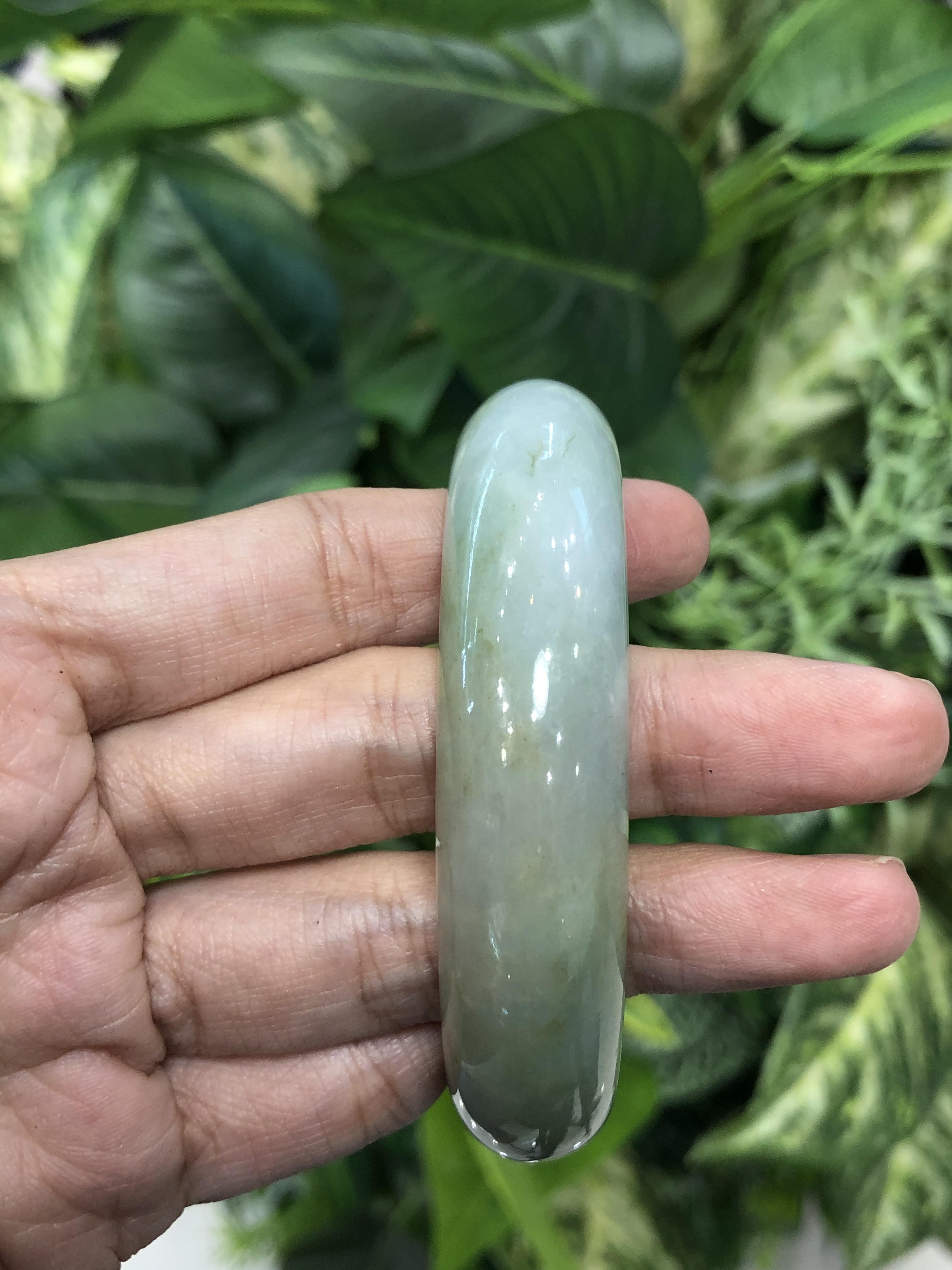 J05C0123 หยก พม่า แท้ Jade กำไลหยก 56 มม (Jade bracelet) พม่า (Myanmar)