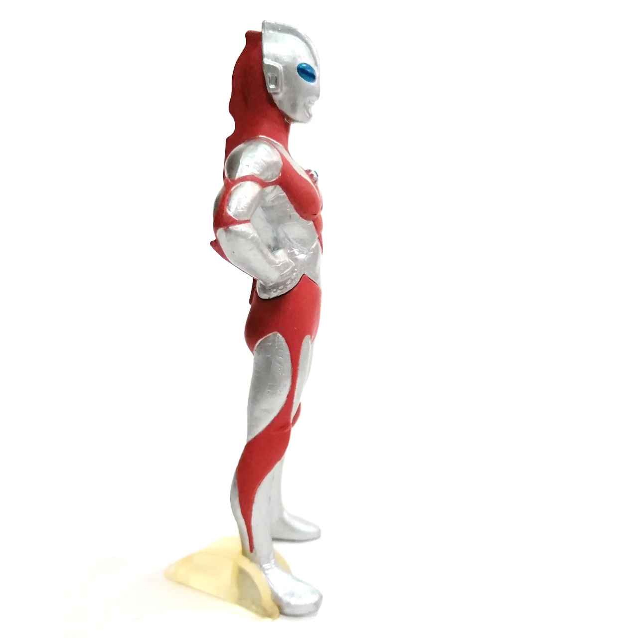 ของสะสม กาชาปอง ชุดยืนฐาน อุลตร้าแมน เพาเวอร์ด ขนาดสูงราว 3.5 นิ้ว *** ไม่มีฐานให้ แถมก้อนน้ำแข็งเล็กให้แทน สภาพดี