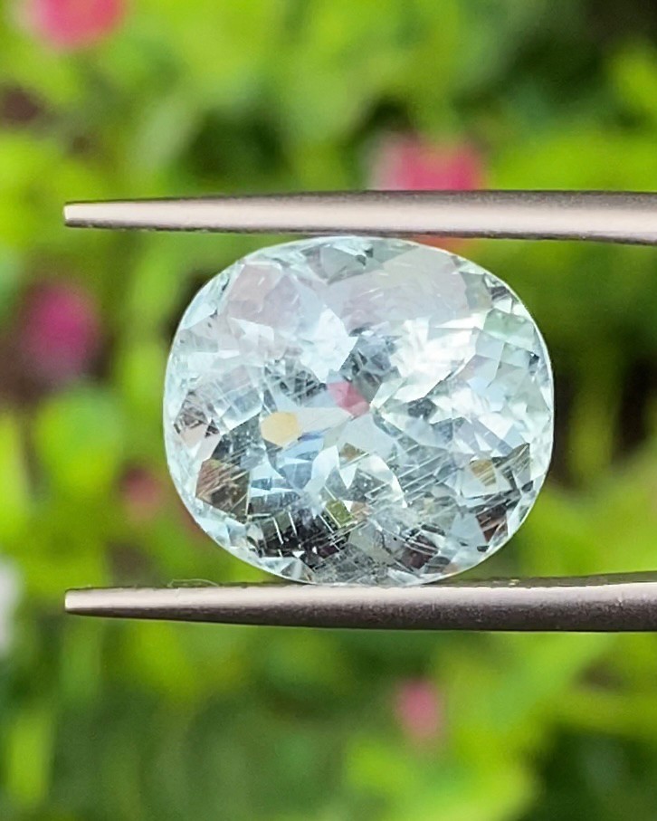 พลอย อความารีน Aquamarine 7.04 กะรัต (Cts.) พลอยแท้ อัญมณีมงคลประจําวันเกิด เครื่องประดับพลอย