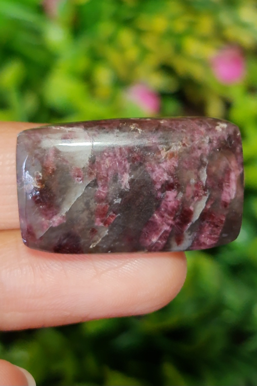 พลอย ทัวร์มารีน (Tourmaline) 62.8 กะรัต (Cts.) อัญมณีมงคลประจําวันเกิด เครื่องประดับพลอย