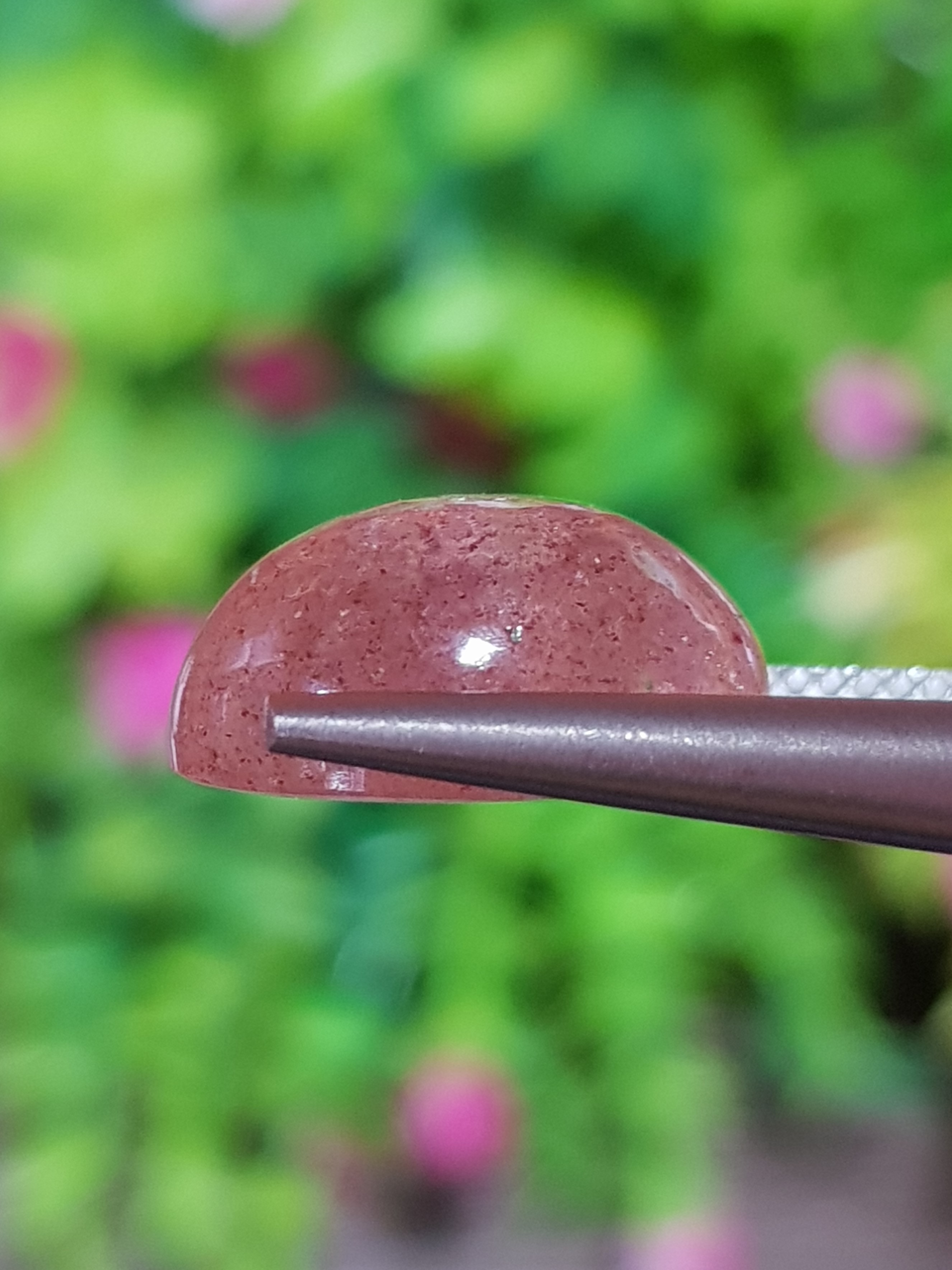 พลอย สตอเบอรี่ ควอตซ์ Strawberry Quartz 7.32 กะรัต (Cts.) พลอยแท้ อัญมณีมงคลประจําวันเกิด เครื่องประดับพลอย