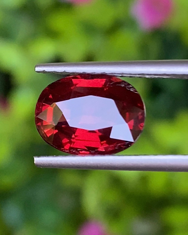 พลอย โรโดไลต์ กาเน็ท Rhodolite Garnet 2.95 กะรัต Cts.พลอยแท้ อัญมณีมงคลประจําวันเกิด เครื่องประดับพลอย