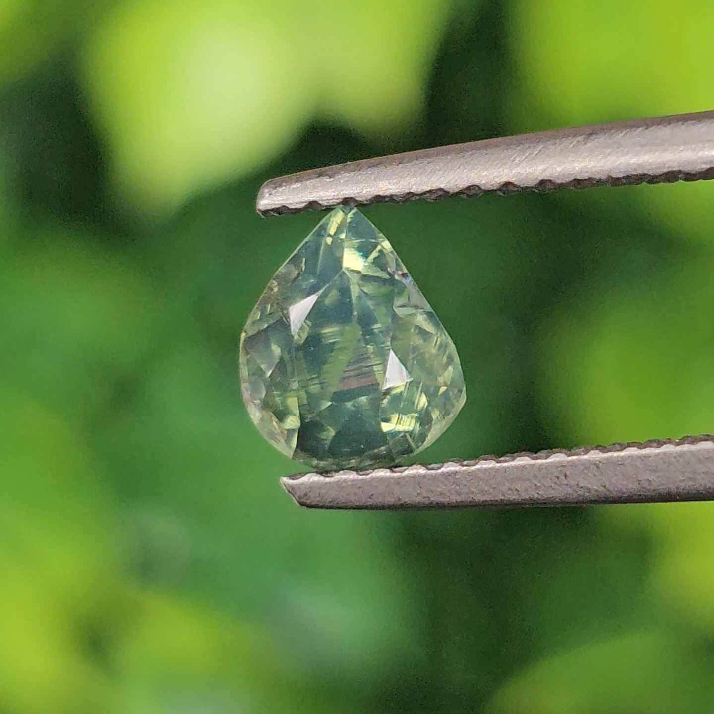 พลอย เพทาย Natural Zircon 1.09 กะรัต (Cts.) ดิบ พลอยแท้อัญมณีมงคล ประจําวันเกิด เครื่องประดับพลอย