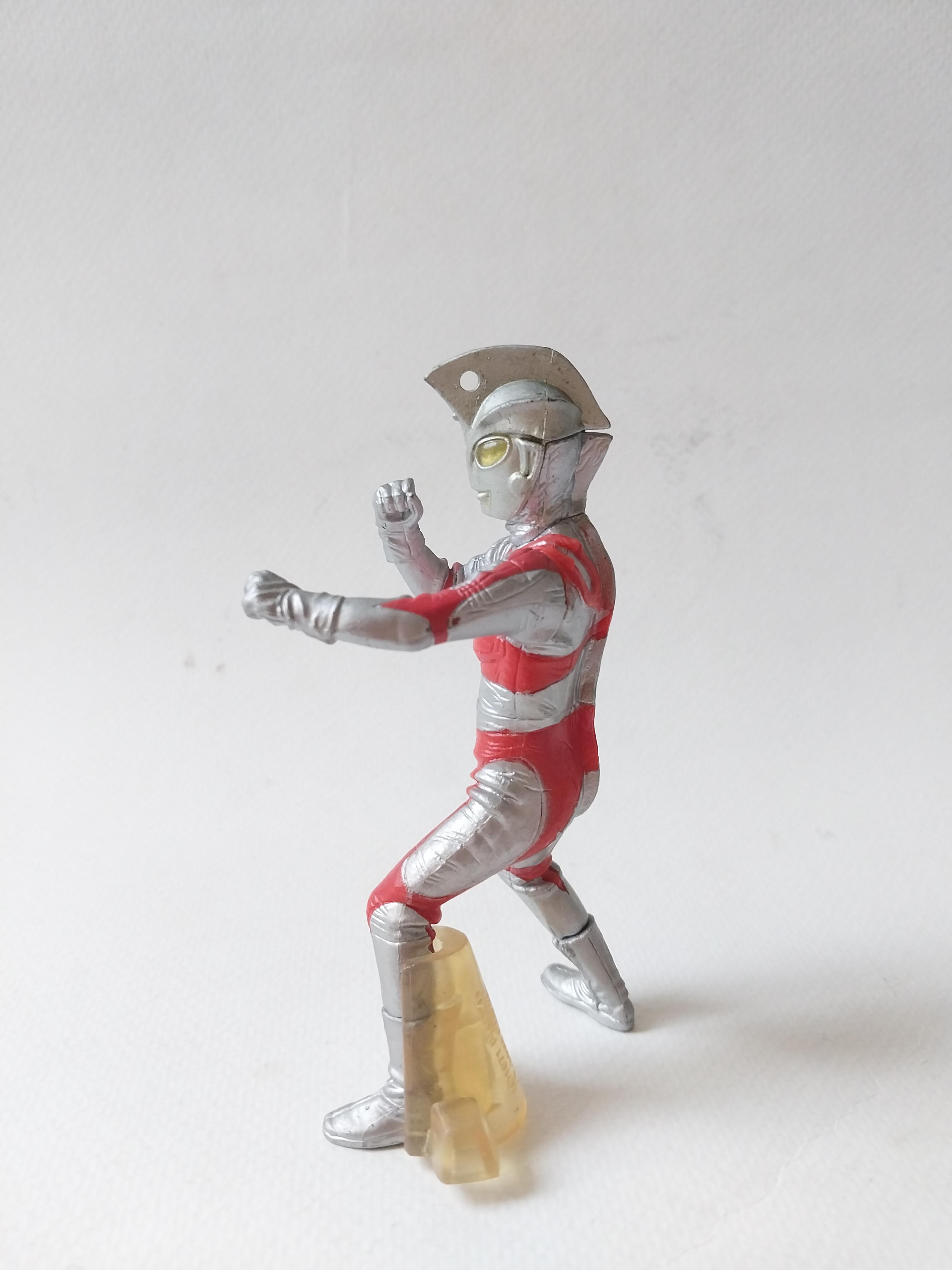 ของสะสม แคนดี้ทอย อุลตร้าแมนเอ (แอซ)