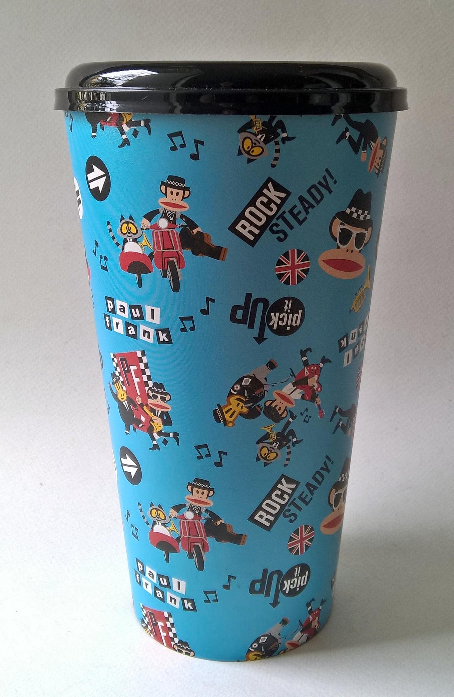 ของสะสมจากเมเจร์ ซีเนเพล็กซ์ แก้วน้ำสีฟ้าลายลิงพอลแฟร้งค์ และเพื่อน "Paul Frank & Friend" printed on the blue plastic glass, collectible item from Major Cineplex,size abt.12*19 cm.