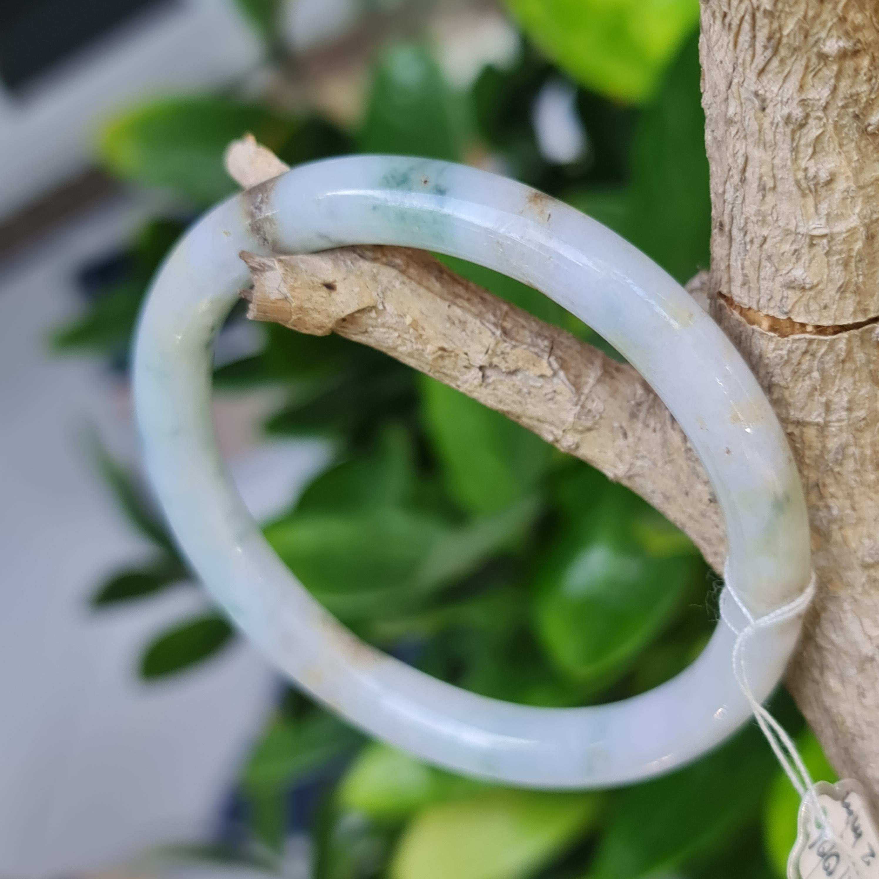 JB6711001 หยก พม่า แท้ Jade กำไลหยก 56.2 มม. (Jadeite bracelet) พม่า (Myanmar)