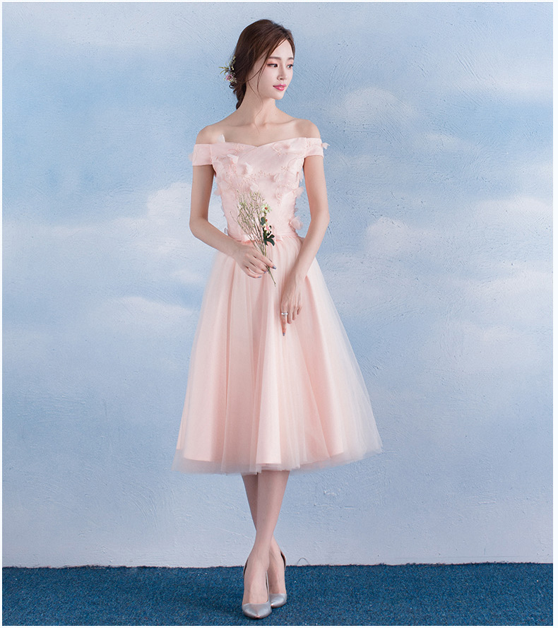 Pre-order ชุดราตรีสั้น ชุดเพื่อนเจ้าสาว ช่วงบนตกแต่งด้วยผ้าลูกไม้ คาดโบว์ที่เอว กระโปรงตาข่าย มีหลายแบบ สีชมพู (เชือกผูกหลัง)