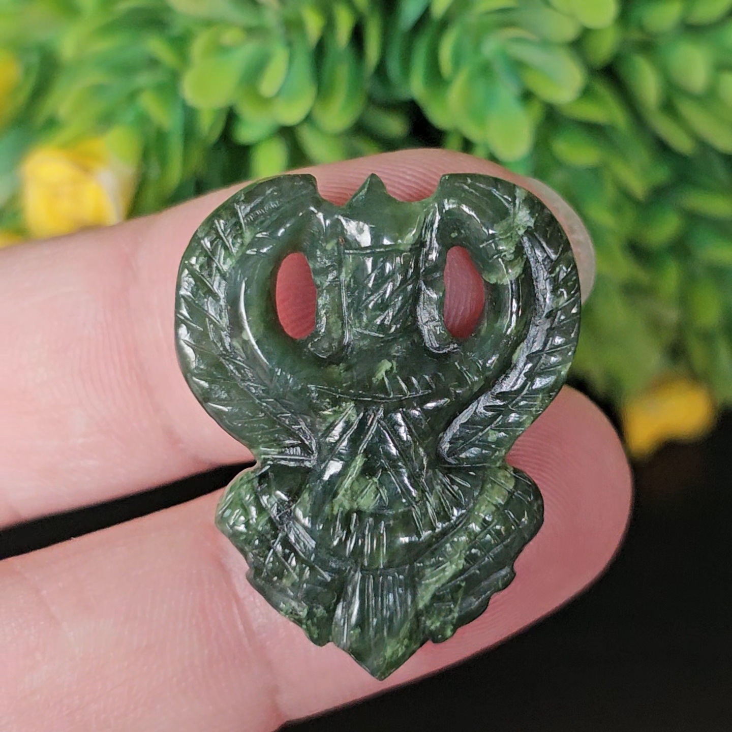 หยกแกะสลัก ครุฑ เนฟไฟรต์ (Nephrite jadeite)