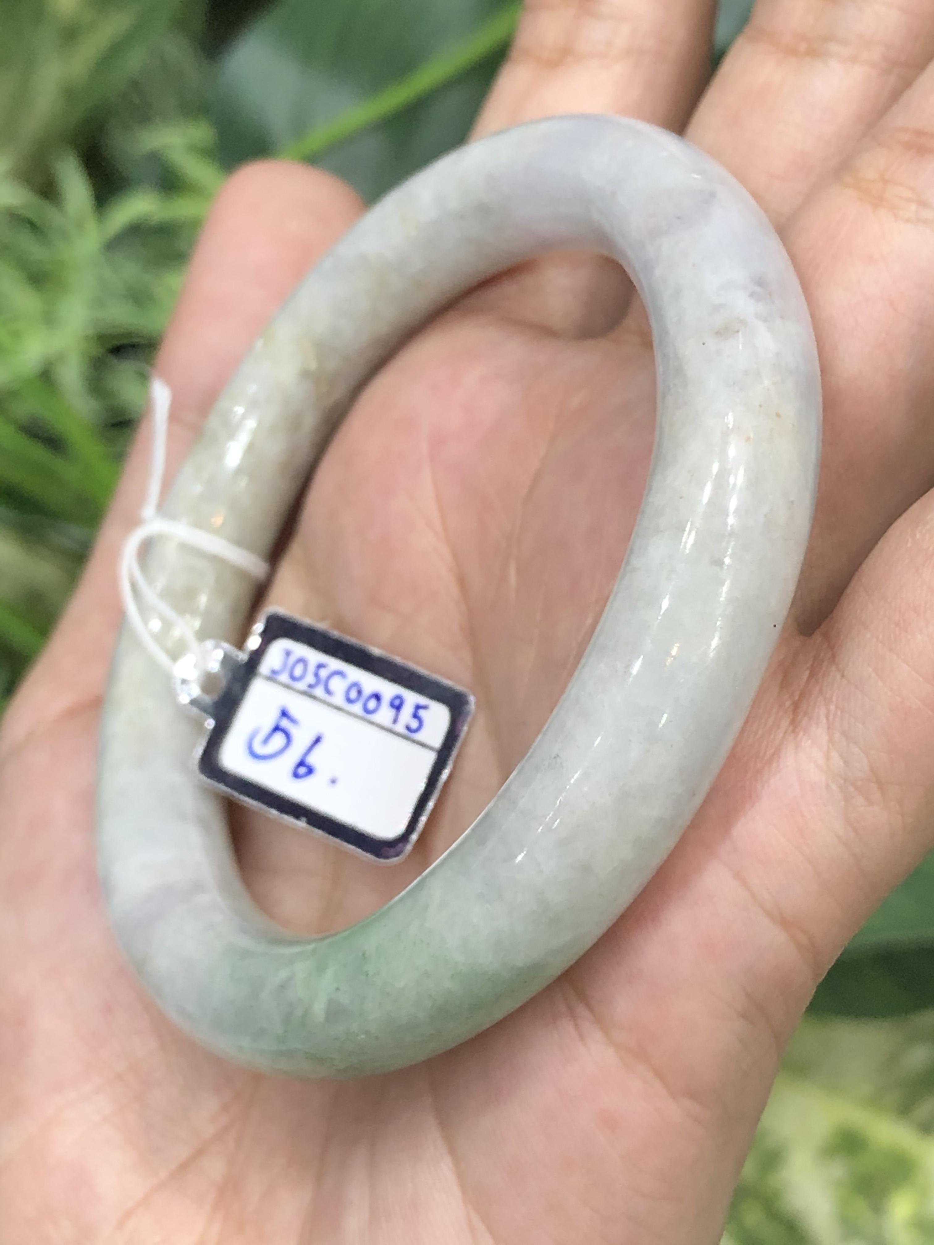 ๋J05C0095 หยก พม่า แท้ Jade กำไลหยก 56.0 มม. (Jade bracelet) พม่า (Myanmar)