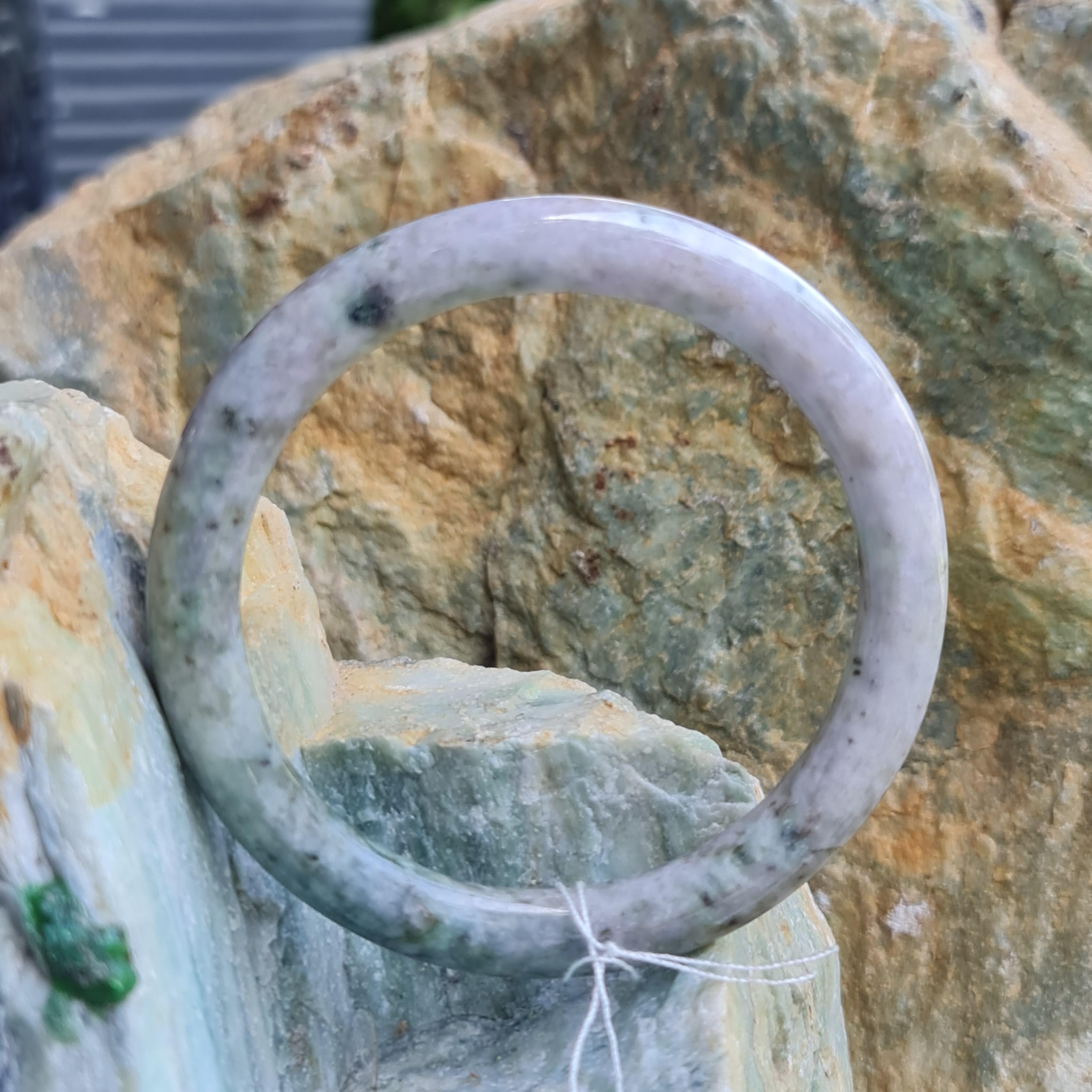 JB6711179 หยก พม่า แท้ Jade กำไลหยก 58.2 มม. (Jadeite bracelet) พม่า (Myanmar)