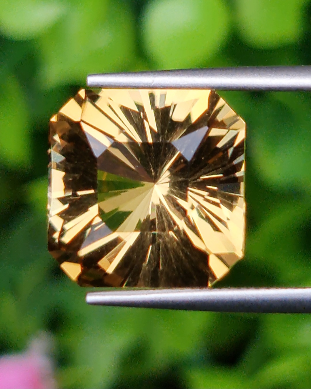พลอย ซิทริน Citrine 8.07 กะรัต (Cts.) พลอยแท้ อัญมณีมงคลประจําวันเกิด เครื่องประดับพลอย