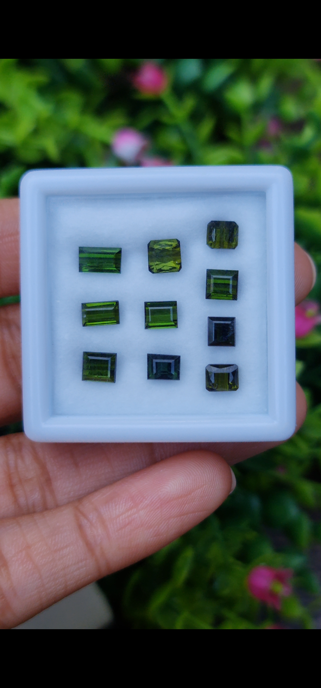 พลอย กรีน ทัวร์มารีน (Green Tourmaline) 6.22 กะรัต (Cts.) 10 เม็ด (Pcs.) อัญมณีมงคลประจําวันเกิด เครื่องประดับพลอย
