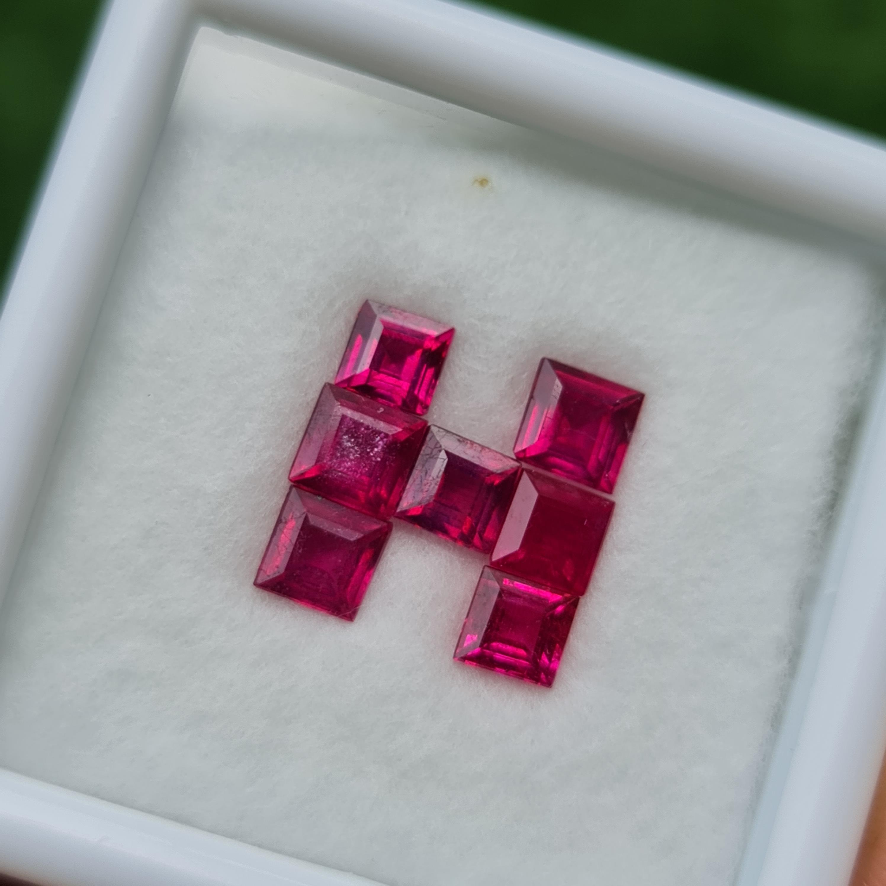 พลอย ทับทิม Ruby sapphire 7 เม็ด 4.00 กะรัต (Cts.) พลอยแท้ อัญมณีมงคลประจําวันเกิด เครื่องประดับพลอย