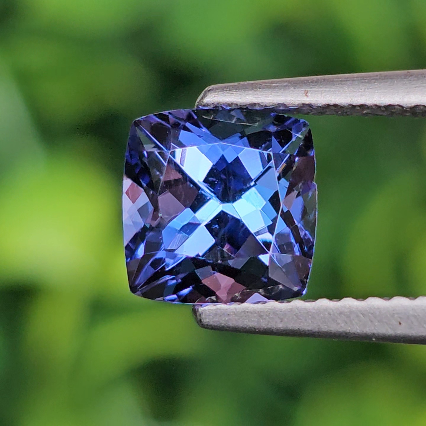 พลอย แทนซาไนท์ Tanzanite 1.60 กะรัต (Cts) พลอยแท้ อัญมณีมงคลประจําวันเกิด เครื่องประดับพลอย