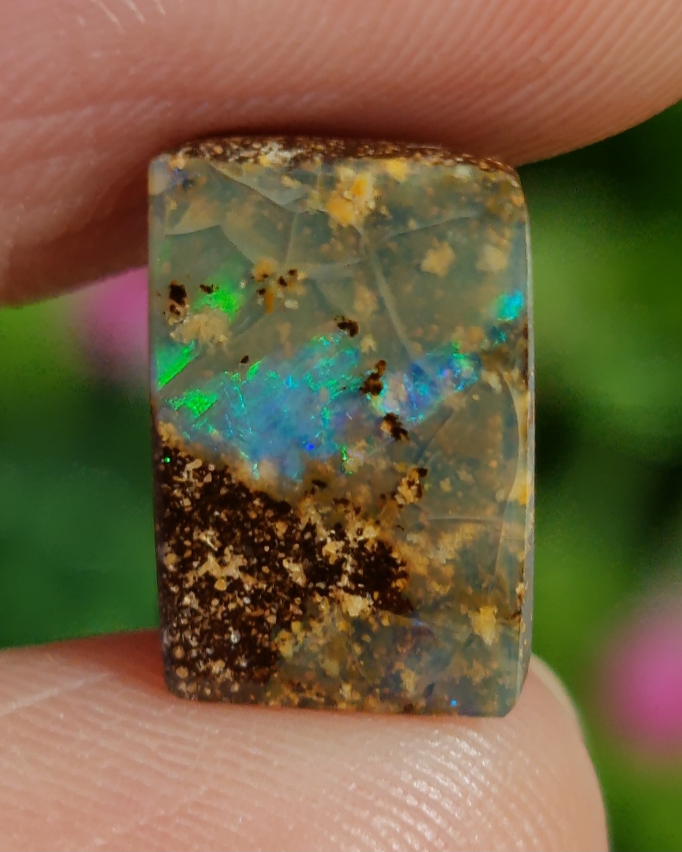 พลอย โบลเดอร์ โอปอล ออสเตรเลีย Australian Boulder Opal 4.90 กะรัต (Cts.) พลอยแท้ อัญมณีมงคลประจําวันเกิด เครื่องประดับพลอย
