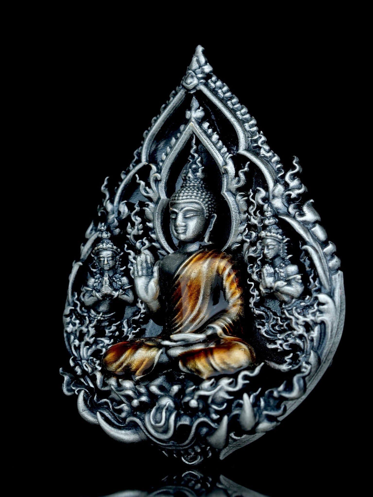 พระพุทธประทานพร รุ่น พุทธบารมี รหัส11 เนื้อบรอนซ์ชุบเงินซาติน องค์ลงยาจีวร