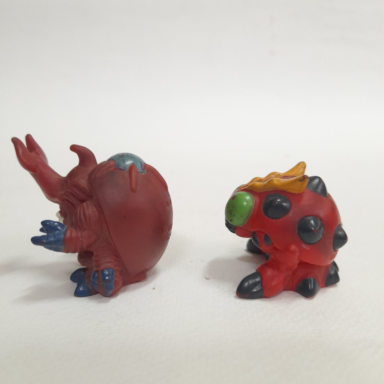 ซอฟสวมนิ้ว ขนาดตามรูป จากเรื่อง บีไฟเตอร์ มือสอง*** มีรอยเลอะ ขายคู่