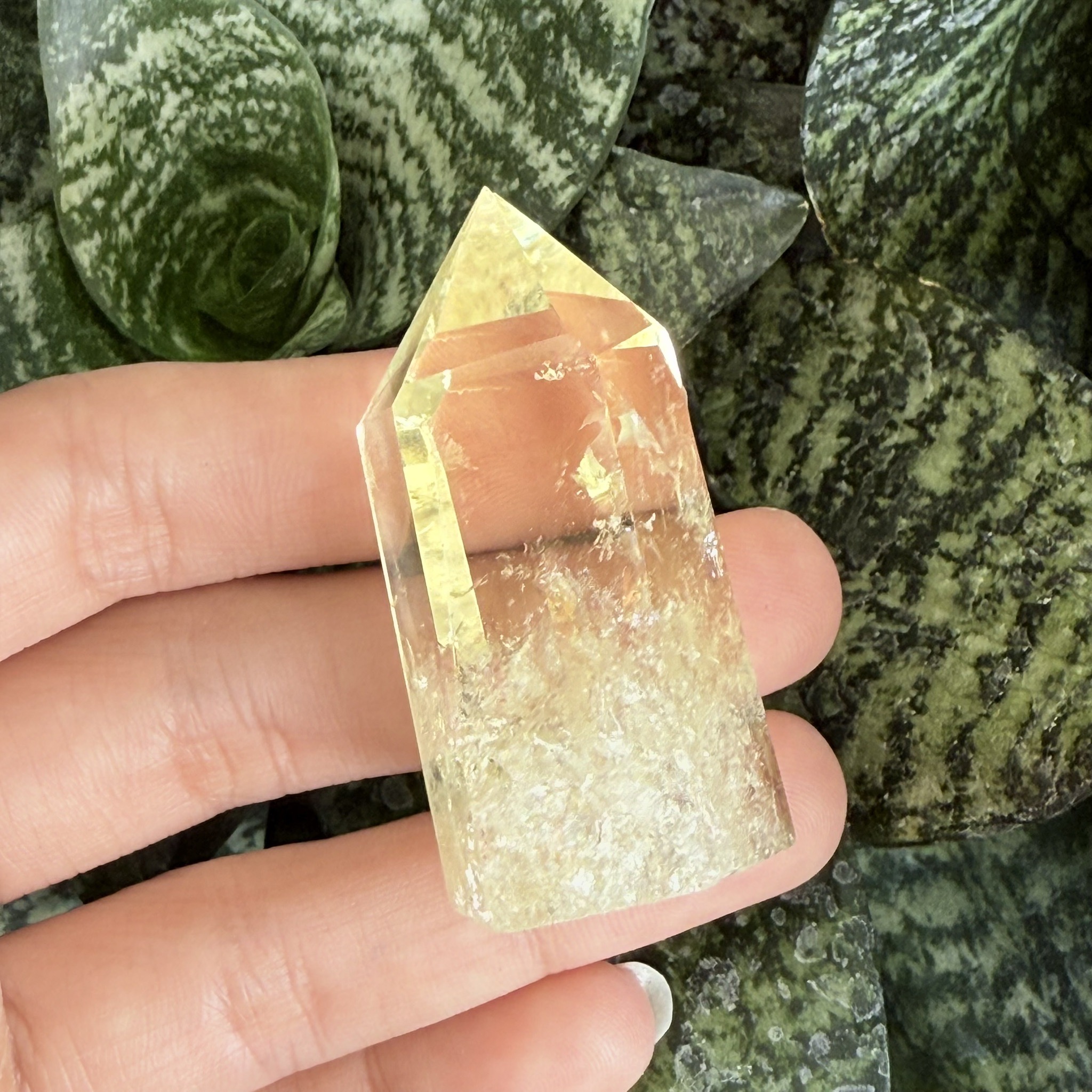 ก้อน ผลึก ซิทริน Citrine 187.82 กะรัต (Cts.) พลอยแท้ อัญมณีมงคลประจําวันเกิด เครื่องประดับพลอย