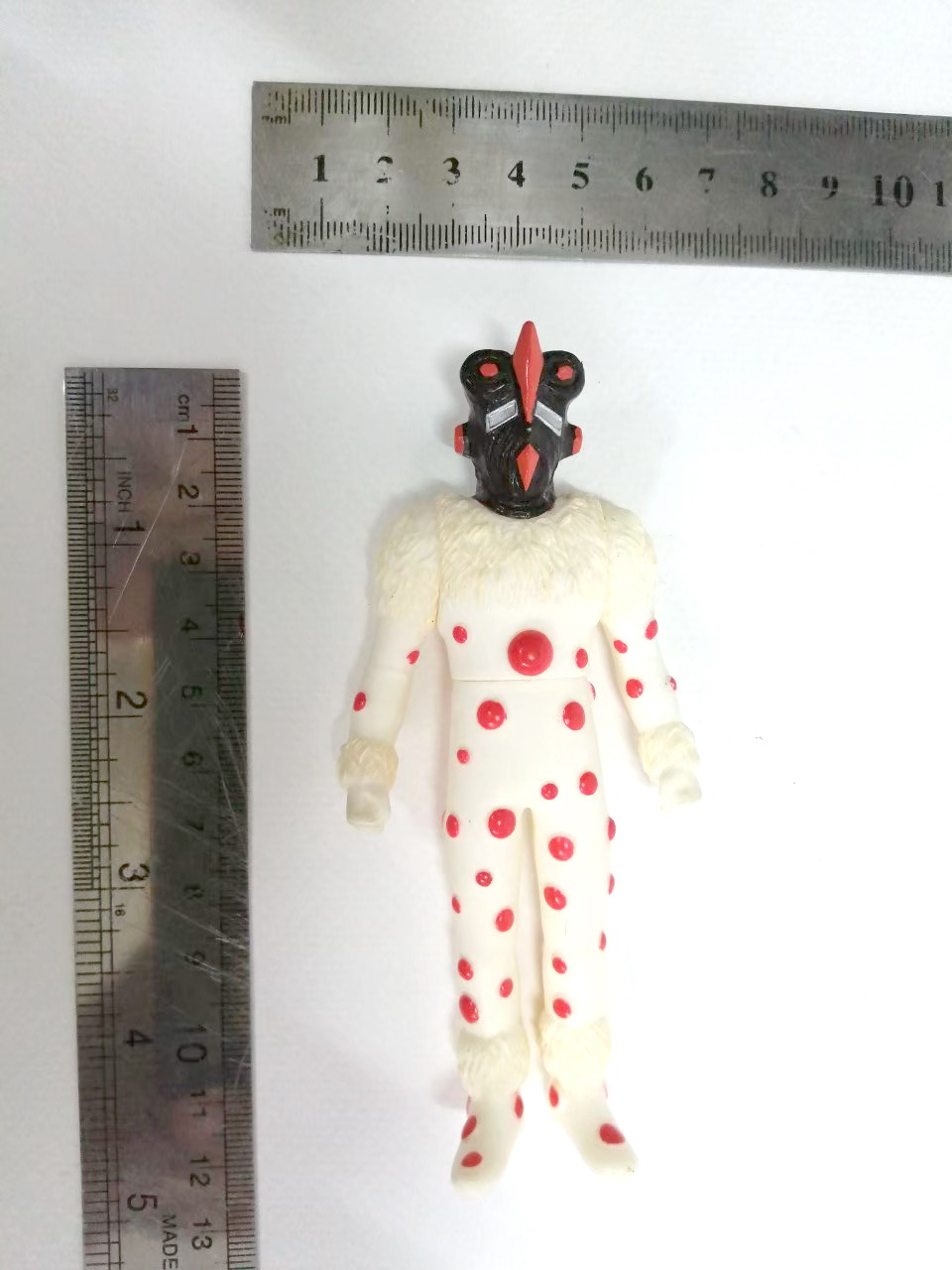 ซอฟ 4-4.5นิ้ว มนุษย์ดาวนัคเคิ่ล จากอุลตร้าแมนแจ๊ค มือสองสภาพดีมีรอยบ้าง