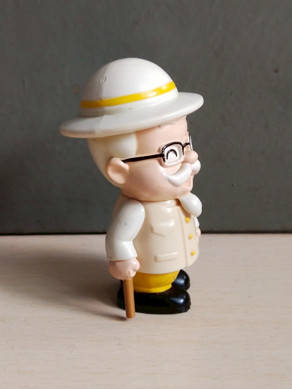ของเก่าสะสมจาก KFC ลุงเคนตั๊กกี้ ผู้พันแซนเดอรส์ Colonel Sanders, ใส่ชุดไทย