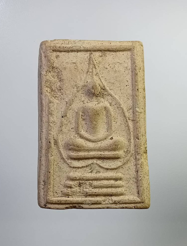 ผ2561 พระสมเด็จ ใบโพธิ์ หลังยันต์ ไม่ทราบที่ครับ