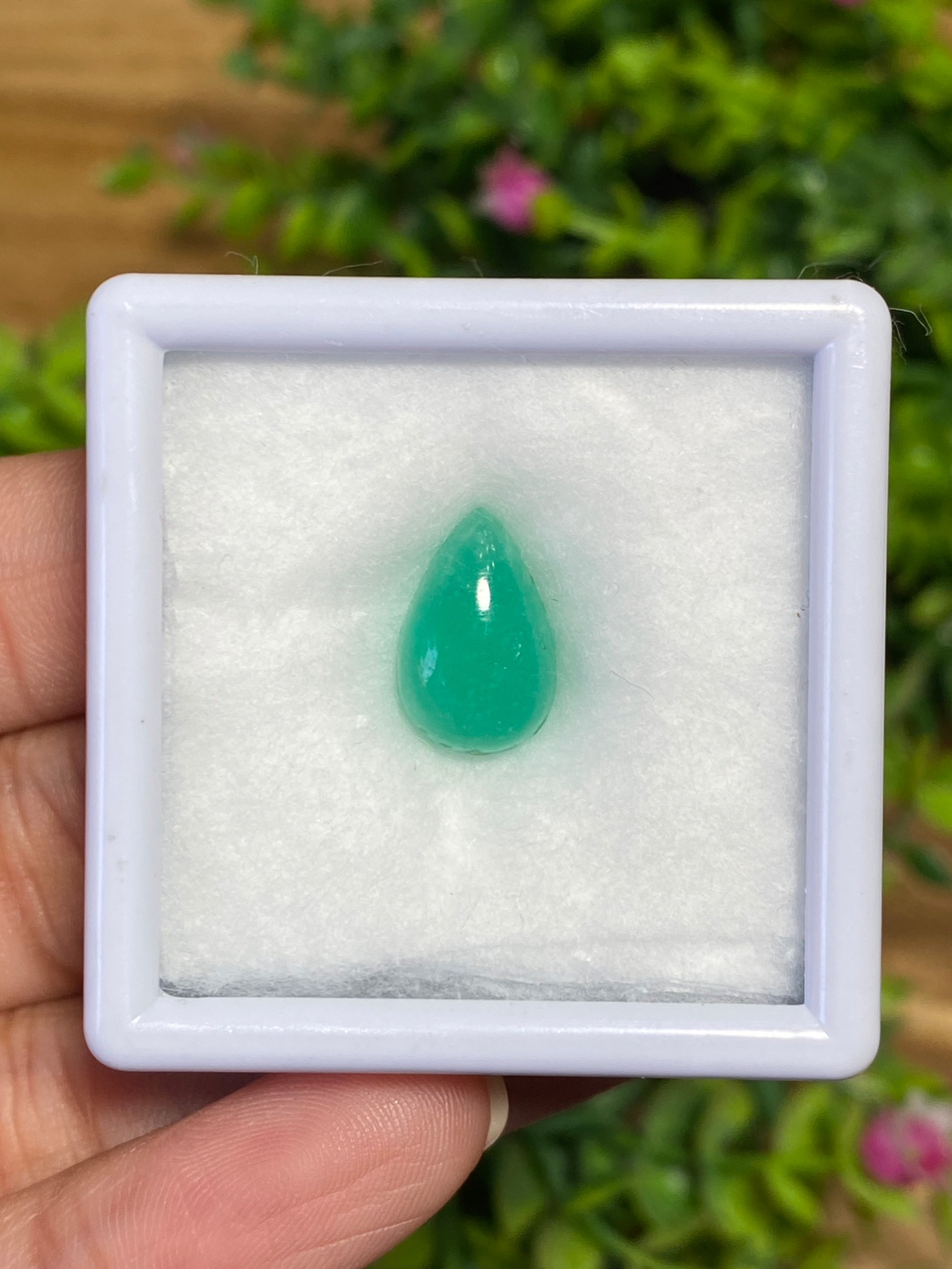 พลอย มรกต โคลัมเบีย Colombian Emerald 4.17 กะรัต (Cts.) พร้อมใบเซอร์ พลอยแท้ อัญมณีมงคลประจําวันเกิด เครื่องประดับพลอย