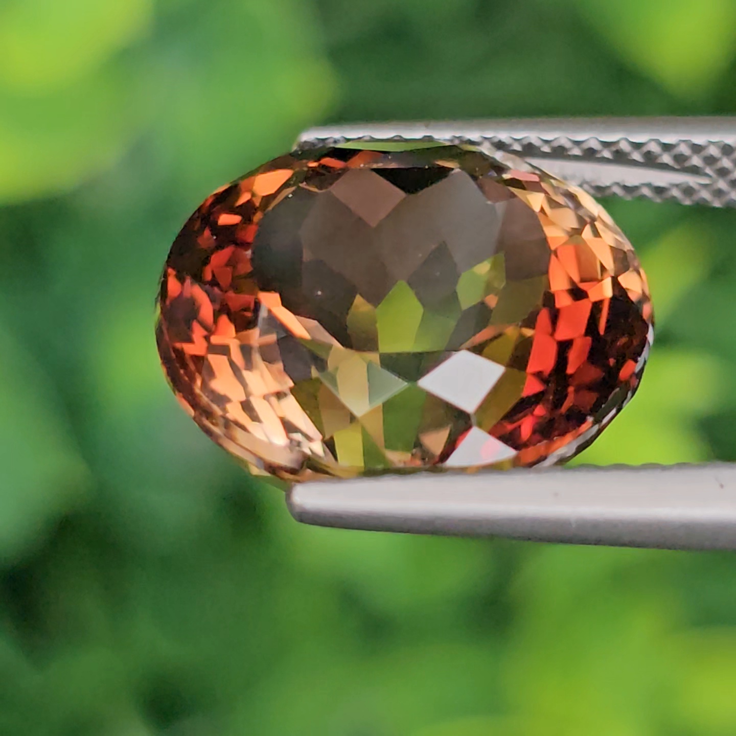 พลอย แชมเปญ โทแพซ Champagne Topaz 12.10 กะรัต พลอยแท้ อัญมณีมงคลประจําวันเกิด เครื่องประดับพลอย