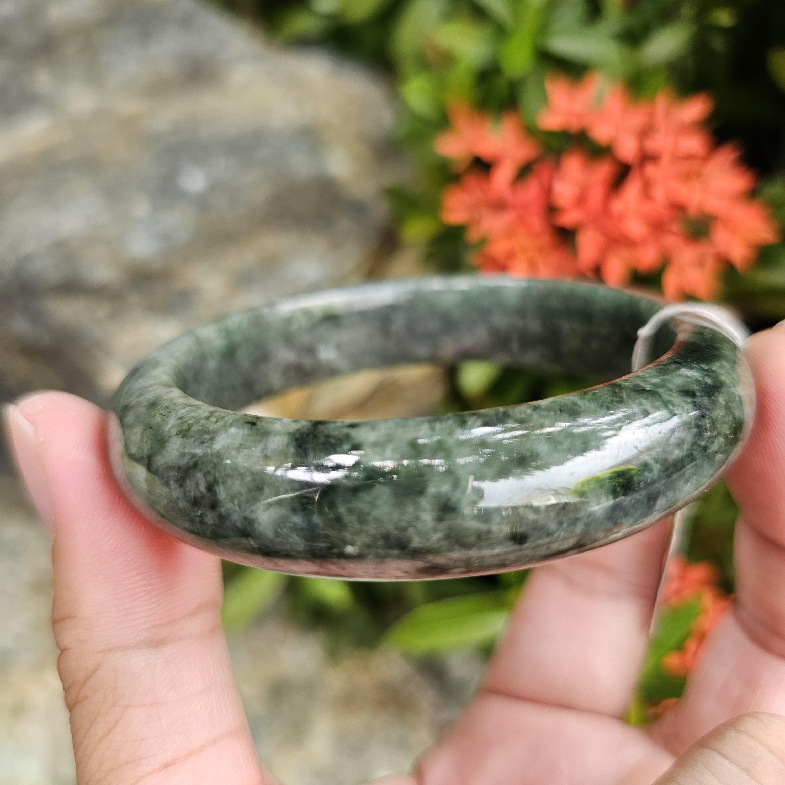 JB6804005 หยก พม่า แท้ Jade กำไลหยก 63.0 มม. (Jadeite bracelet) พม่า (Myanmar)