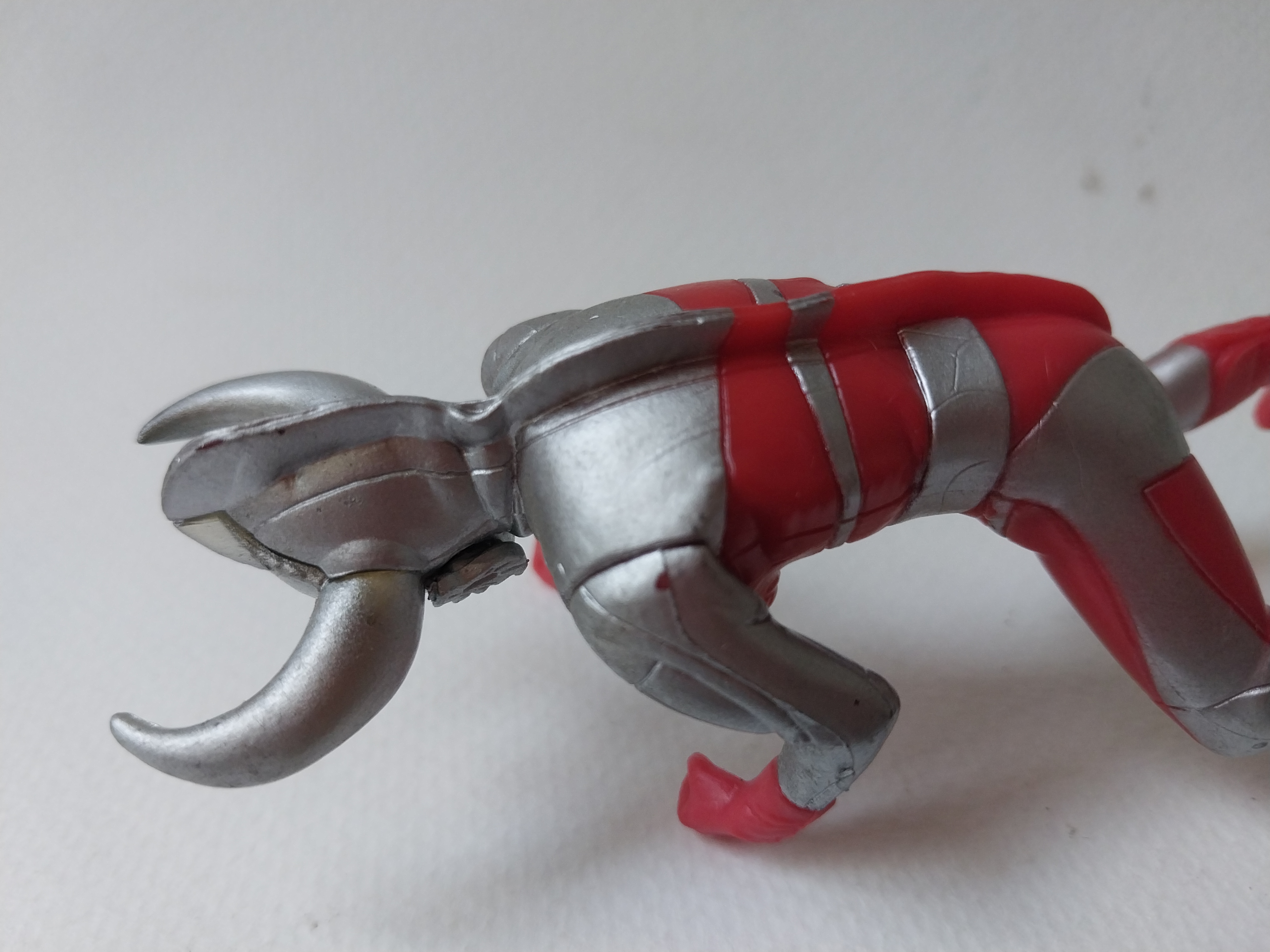 แคนดี้ทอย เจ้าพ่ออุลตร้า มีรอยบ้างตามภาพ **ไม่มีตราปั๊ม