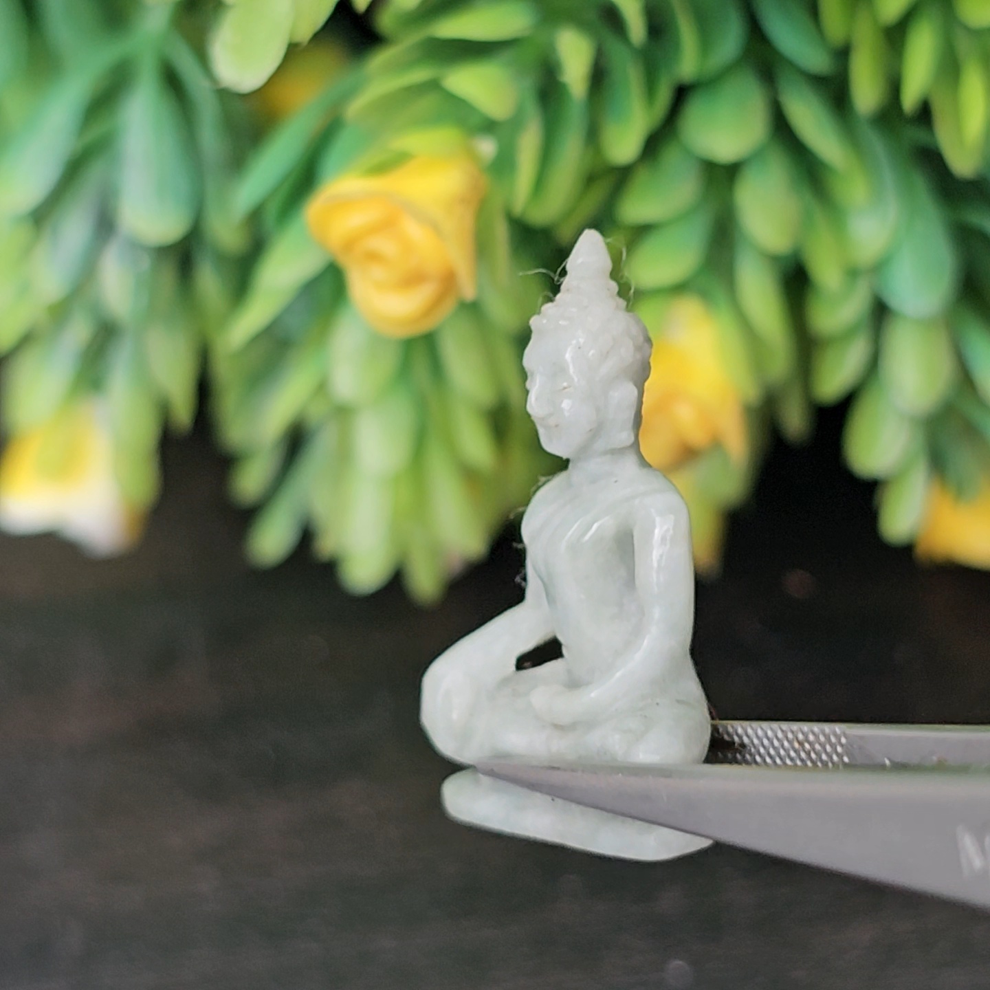 หยก แกะสลัก รูป พระ (Burmese jadeite) 17.77 กะรัต (cts.) หยก พม่า แท้