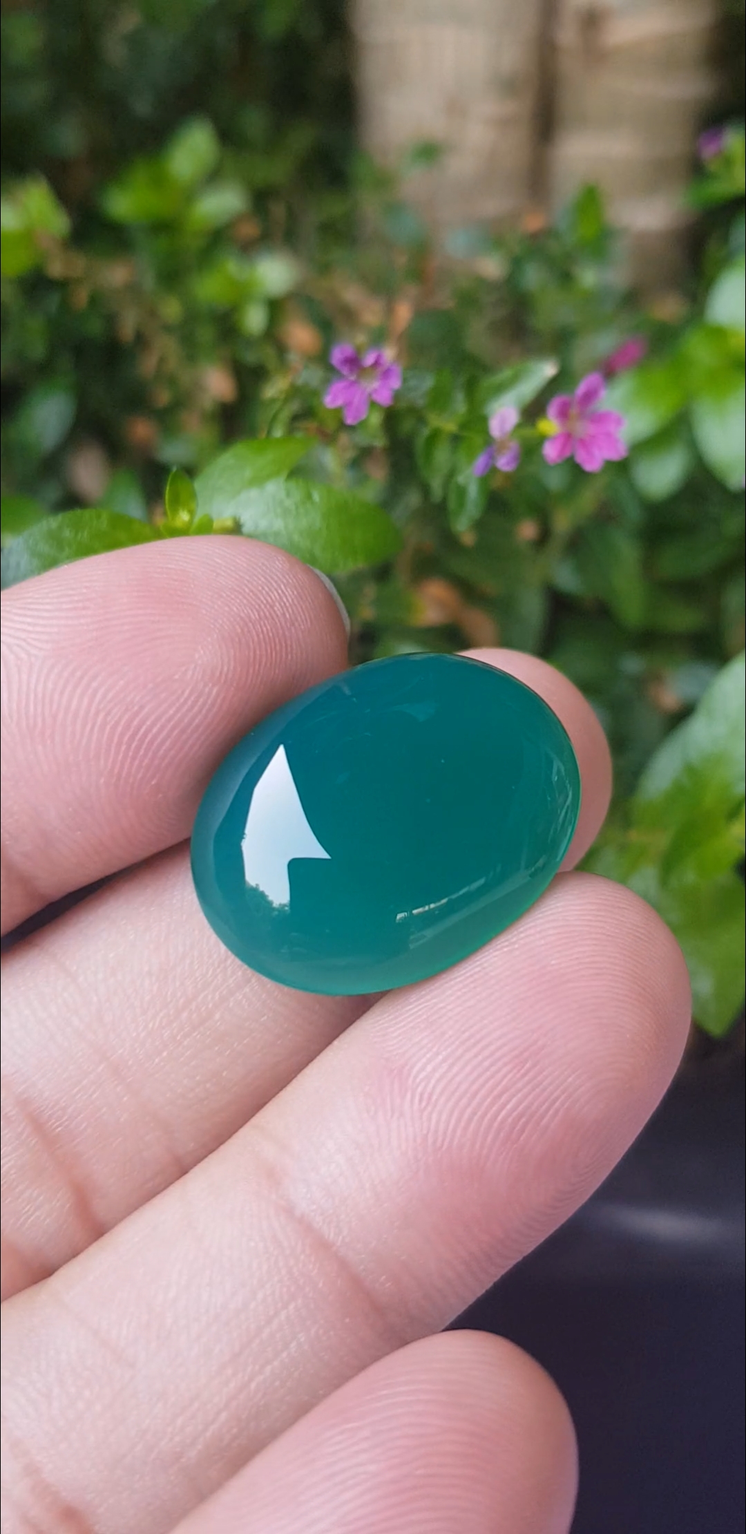 พลอย โมรา Natural Chalcedony 27.8 กะรัต (Cts.)