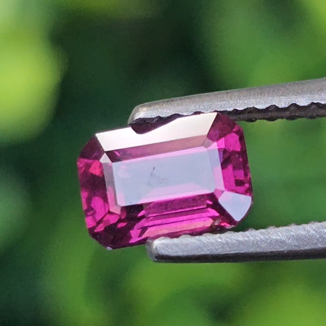 พลอย อุมบาไลต์ การ์เน็ต Umbalite Garnet 1.14 กะรัต (Cts.) ดิบ Unheated พลอยแท้ อัญมณีมงคลประจําวันเกิด เครื่องประดับพลอย