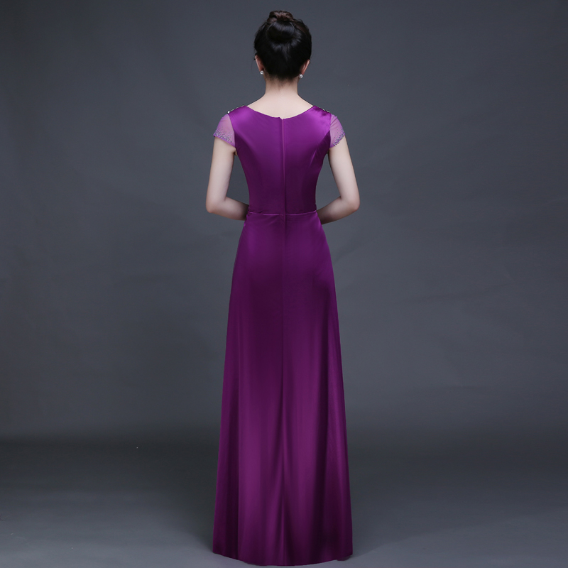 Pre-order ชุดราตรียาว แขนสั้น คอวี จับจีบ ปักเลื่อม คาดโบว์ ซิปหลัง มีไซส์ใหญ่