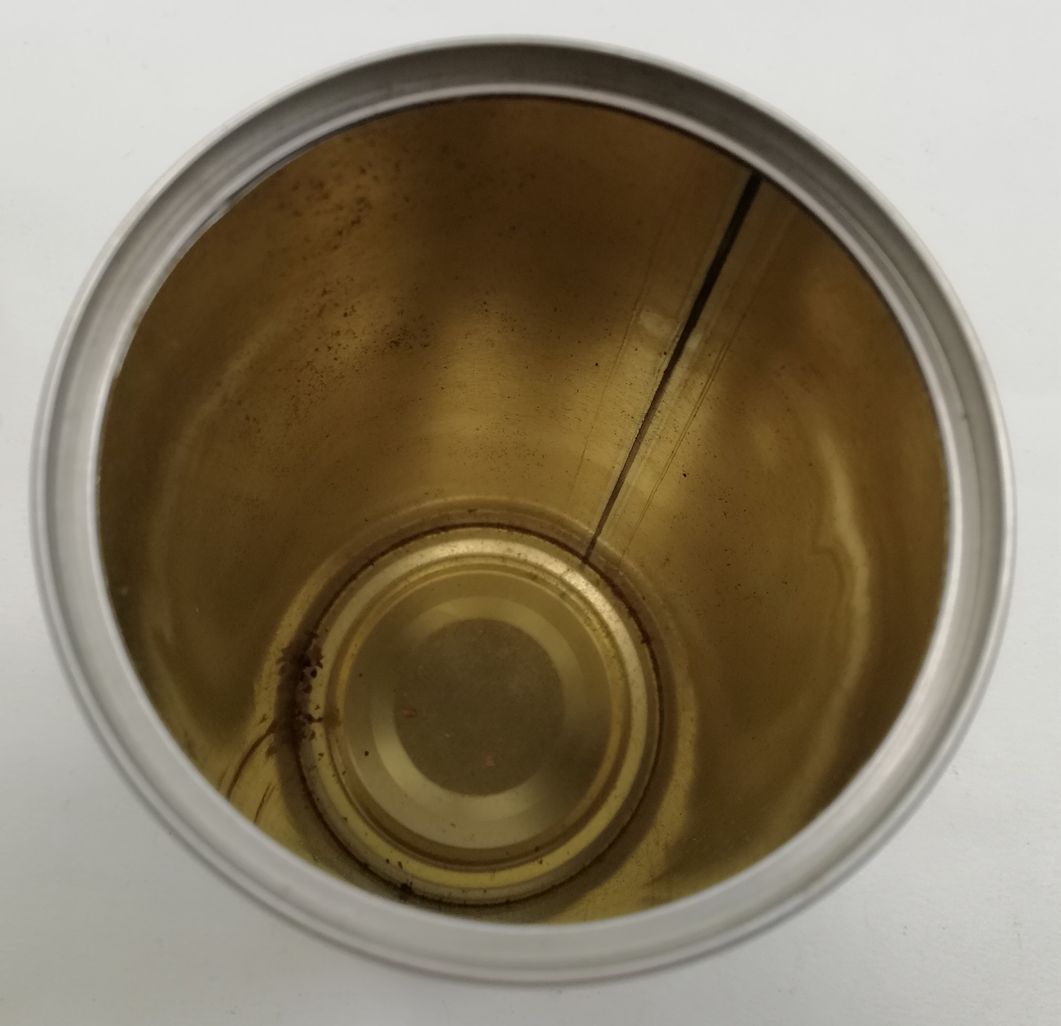 ของสะสม กล่องสังกะสี (กล่องโลหะ)กระป๋องโก๋แก่รสกาแฟแท้ ไม่มีฝา กระป๋องสีกาแฟเข้มด้านล่างและอ่อนด้านบน ทรงกระบอก เส้นผ่าศุนย์กลางประมาณ 3" สูงประมาณ 7" ผลิตเมื่อ 09.12.08