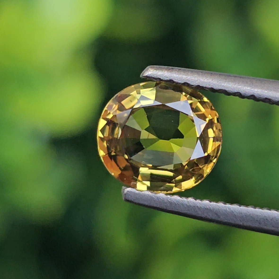พลอย บุษราคัม Yellow Sapphire 1.18 กะรัต (Cts.) ดิบ (Unheated) พร้อมใบเซอร์ พลอยแท้ อัญมณีมงคลประจําวันเกิด เครื่องประดับพลอย