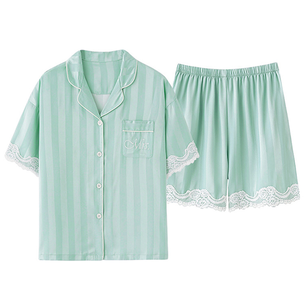 🚩พร้อมส่ง🚩ชุดนอน Silk Satin แขนสั้นขาสั้น ชุดนอนซาตินเกรดพรีเมี่ยม ผ้านุ่มลื่นละมุนผิว แต่งปักลูกไม้ (CT116-4)