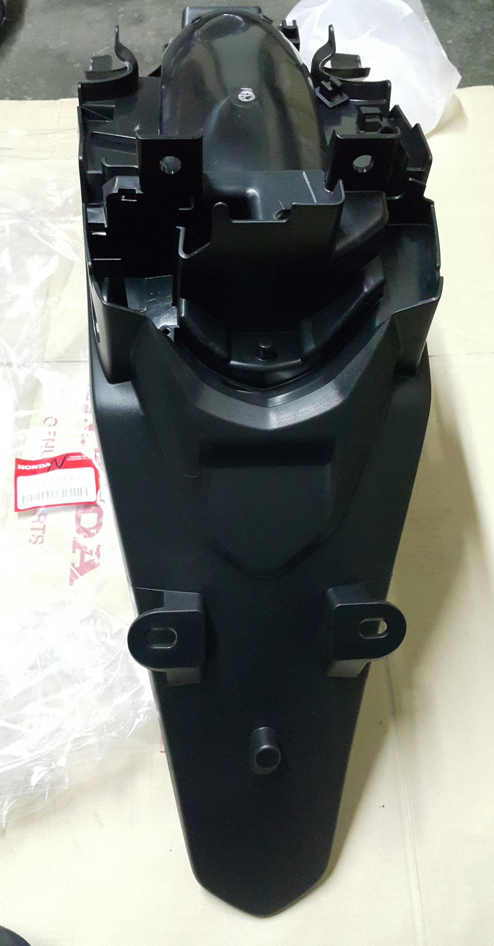 บังโคลนหลัง เวฟ110ไอปี12(บังลมใหญ่)