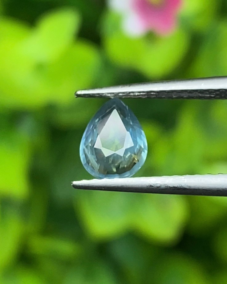 พลอย ไบ คัลเลอร์แซฟไฟร์ 2 สี Bi-Color Sapphire 1.00 กะรัต (Cts.) ดิบ Unheated พลอยแท้ อัญมณีมงคลประจําวันเกิด เครื่องประดับพลอย