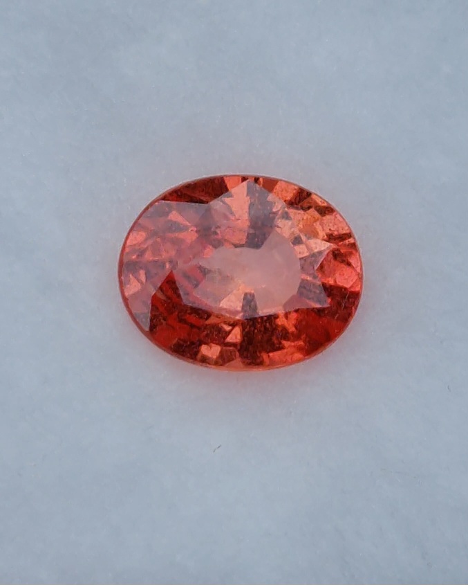 พลอย ออเรนจ์ แซฟไฟร์ Orange Sapphire 1.42 กะรัต (Cts.) พลอยแท้ อัญมณีมงคลประจําวันเกิด เครื่องประดับพลอย