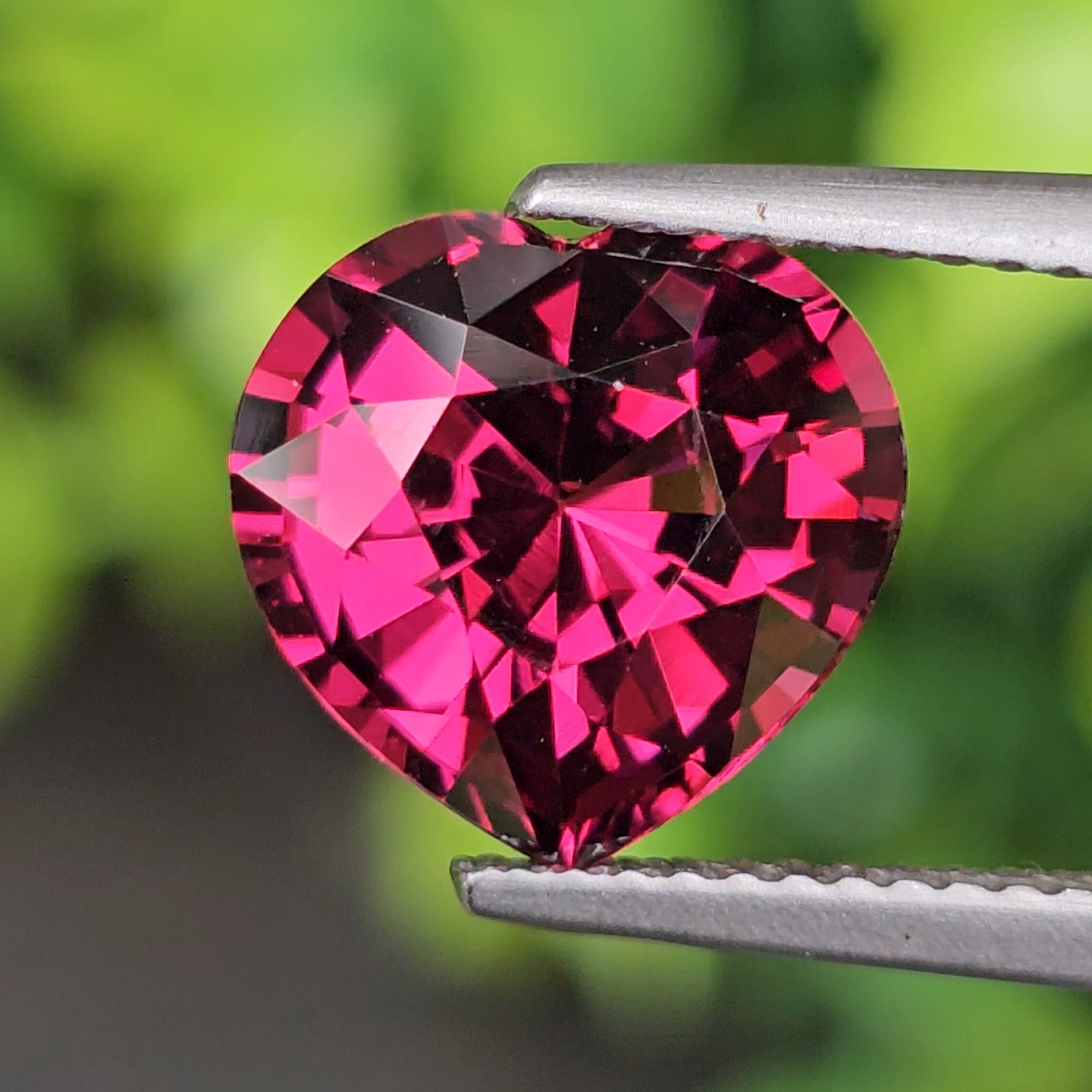 พลอย อุมบาไลต์ การ์เน็ต Umbalite Garnet 4.26 กะรัต (Cts.) ดิบ Unheated พร้อมใบเซอร์ AIG พลอยแท้ อัญมณีมงคลประจําวันเกิด เครื่องประดับพลอย